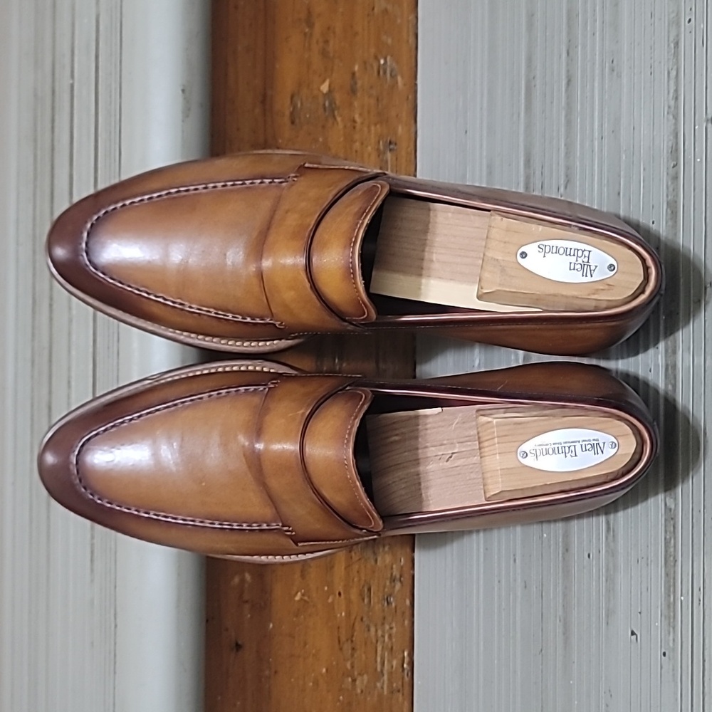 Magnanni Mens Brown Leather Loafers 8M.